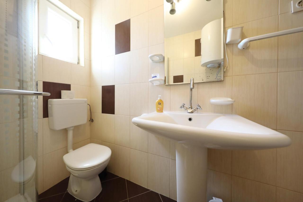 Ap Roko&Dina Apartment นิน ภายนอก รูปภาพ