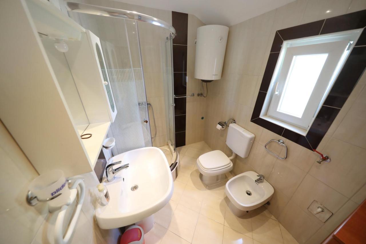Ap Roko&Dina Apartment นิน ภายนอก รูปภาพ