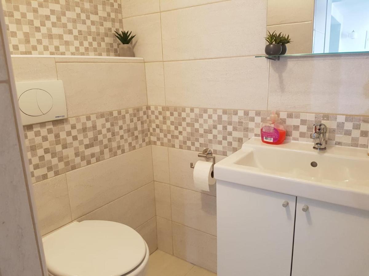Ap Roko&Dina Apartment นิน ภายนอก รูปภาพ
